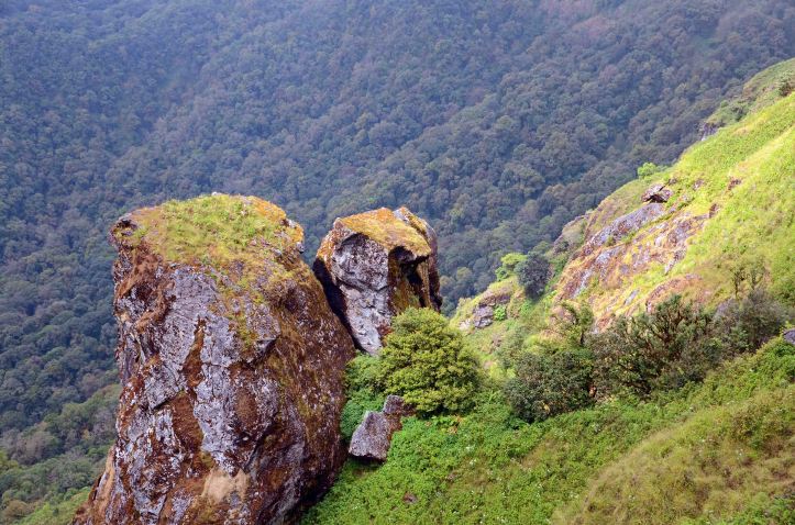 Pha-Ngam Noi rock out crop