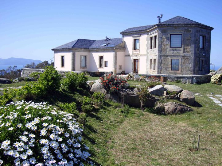 Hotel Semáforo de Bares, Galicia, Spain